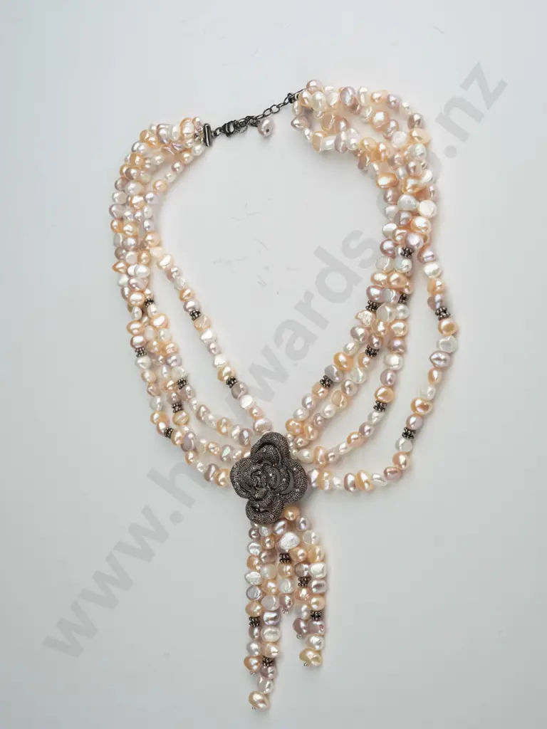4 strand pearl choker necklace with flower - clasp stamped 925 Image 1++