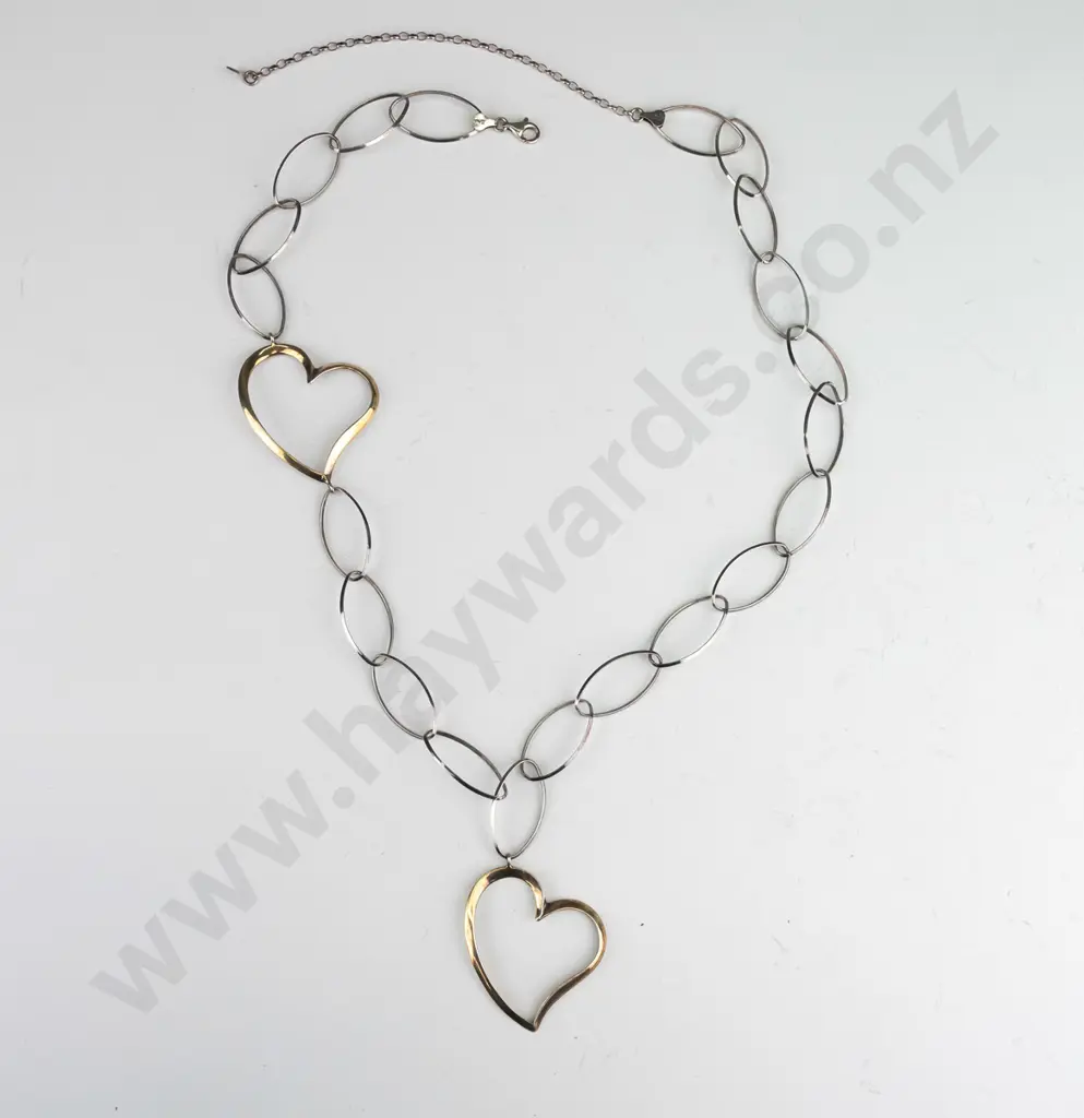 long silver necklace stamped 925 on clasp Image 1++