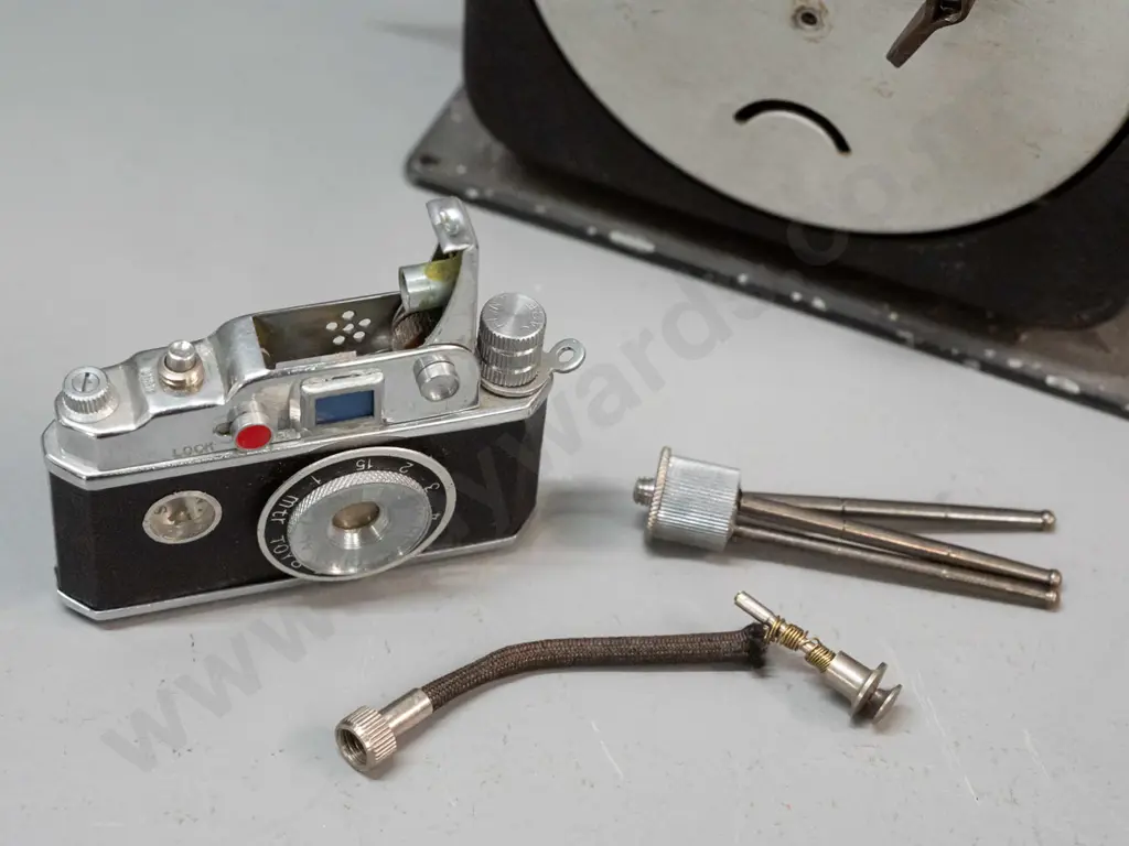 vintage wind-up Smiths interval timer and novelty lighter in form of a camera on mini tripod - not sure if mechanism is Image 1++