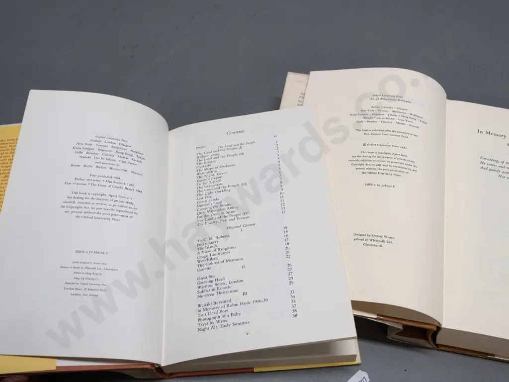 6 NZ literary books - Charles Brasch & Janet Frame, see photos. Autobiography is Vintage Collector's Edition Image 1++