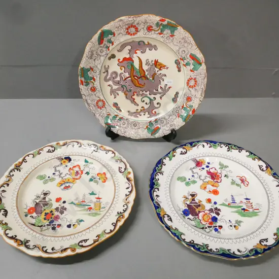 3x vintage Mason's hand-painted dinner plates, light crazing. D-260