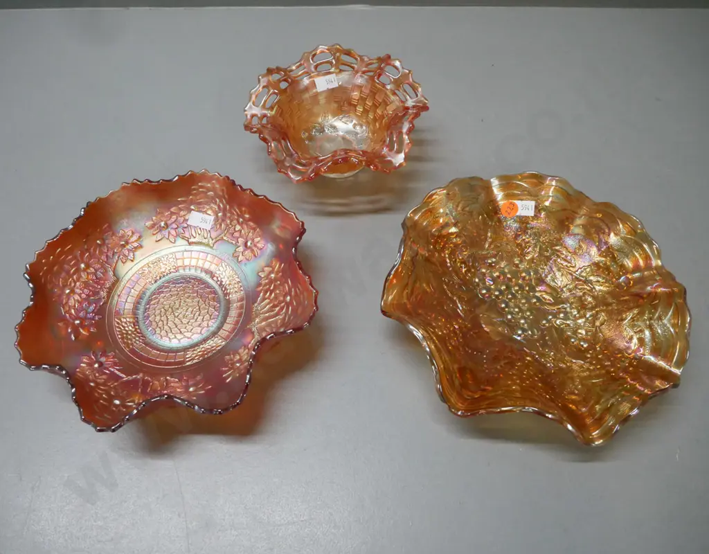 3x frilled edge carnival glass bowls. Small bowl has clear base & pierced edge & manufacturing flaw to base. Largest Image 1++