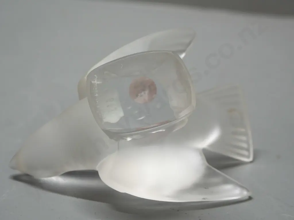 small moulded glass dove figure with "Lalique France" engraved in clear base H-90 L-135 Image 1++