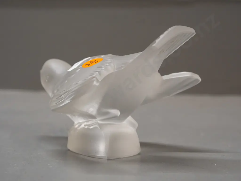 small moulded glass dove figure with "Lalique France" engraved in clear base H-90 L-135 Image 1++