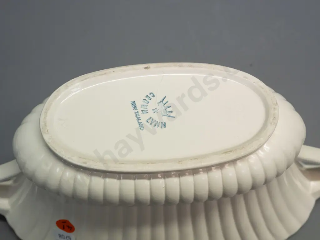 Crown Lynn trough vase with fluted sides, angled handles, printed logo - shape ".612." - a few marks H-125 L-300 Image 1++