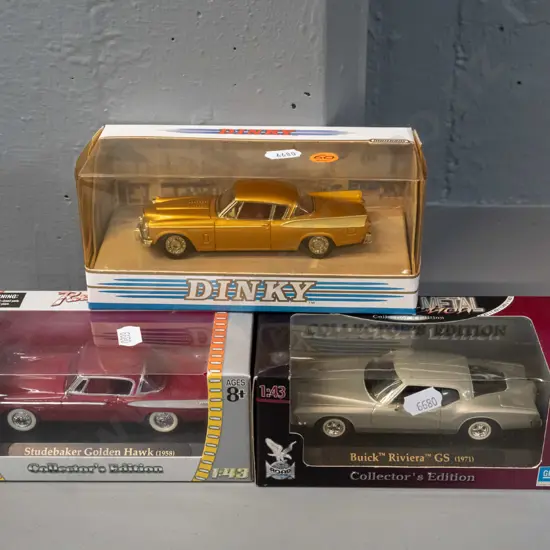 3 die-cast cars in boxes: Matchbox "Dinky Collection" Studebaker Golden Hawk & 2 "Road Signature" - 1958 Studebaker