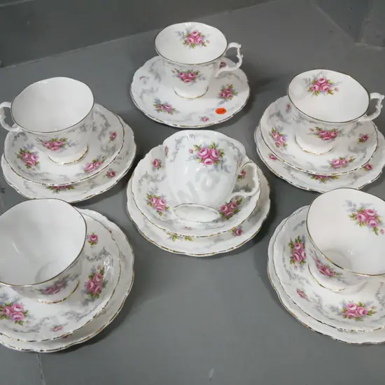 5x Royal Albert 'Tranquillity' pattern trios + spare cup/plate