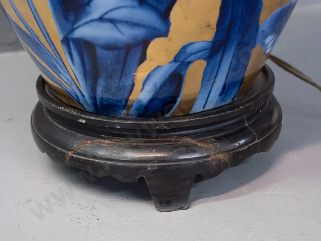 table lamp with porcelain base made from blue iris pattern vase with heavy gilt-finish body, on plastic or composite Image 1++
