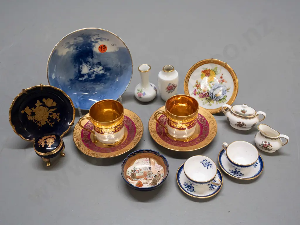 assorted miniature china items - pair of Spode cups & saucers, various Limoges, 2 Coalport pieces and a Royal Doulton Image 1++