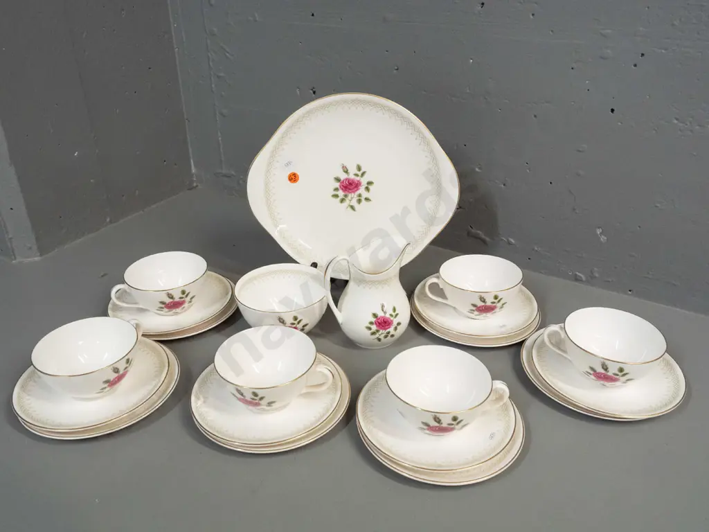Royal Doulton "Sweetheart Rose" 21-piece tea set - cake plate, 6 trios, cream & sugar - 1 cup has crack. Cake plate W260 Image 1++