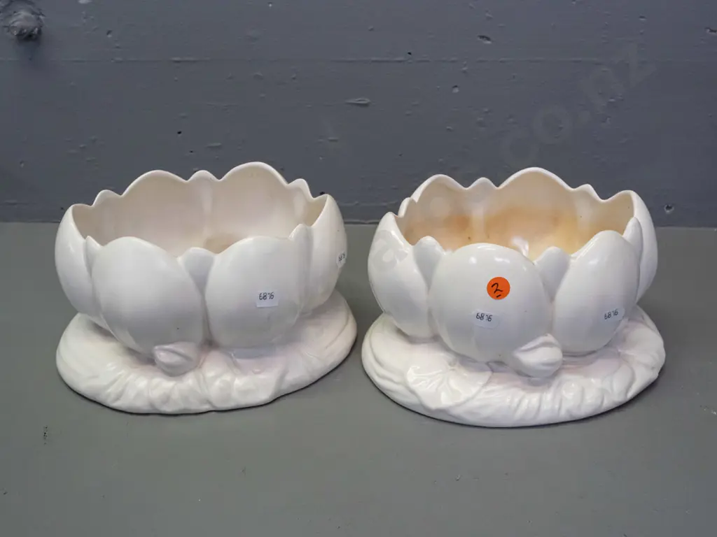 pair of vintage Clarice Cliff water lily float bowls - pattern No. 973 - some staining inside, one has hairline crack, Image 1++