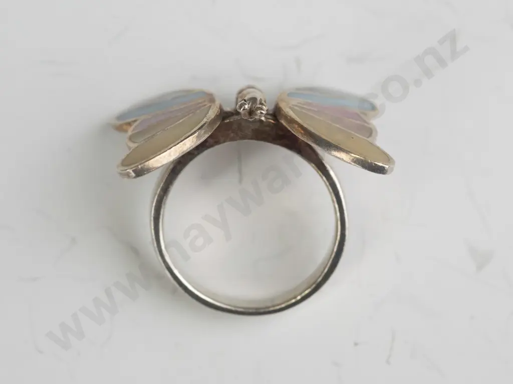 silver mother of pearl butterfly ring stamped 925 Image 1++