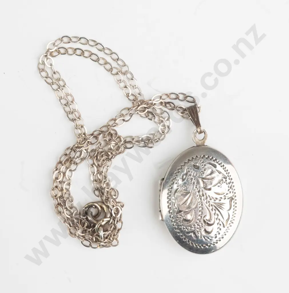 silver locket stamped sterling Image 1++
