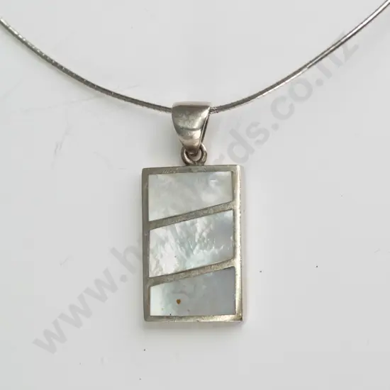 silver mother of pearl necklace stamped 925