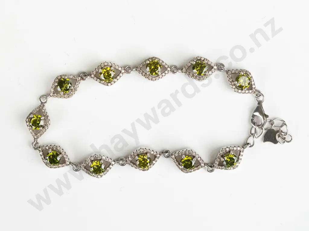 sterling silver peridot bracelet  stamped 925  - 11gms Image 1++