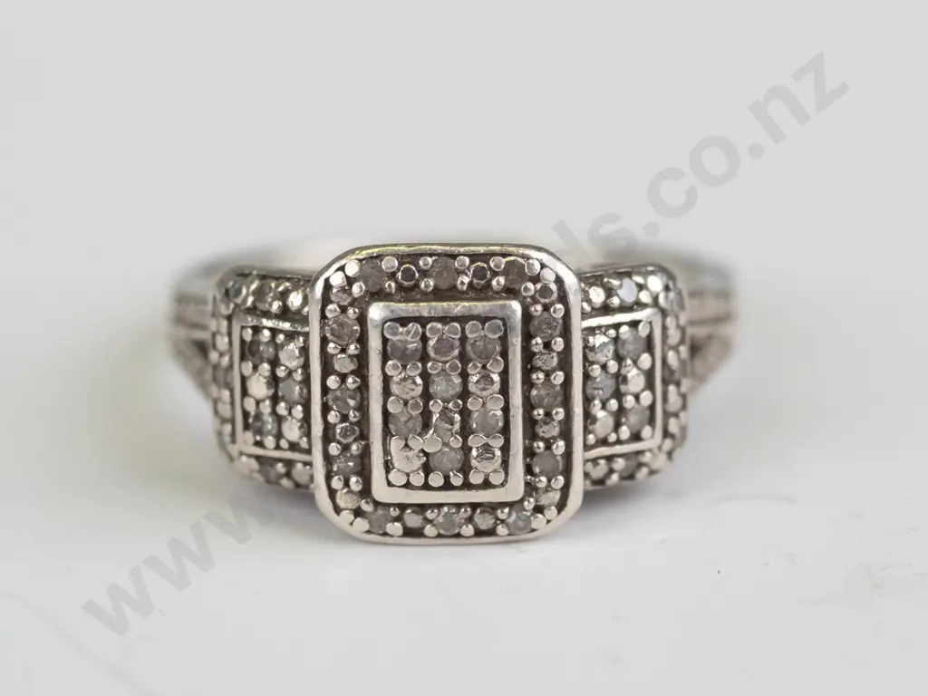 silver cz ring stamped 925 Image 1++