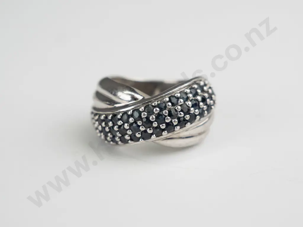 sterling silver sapphire ring stamped 925 - 7 gms Image 1++