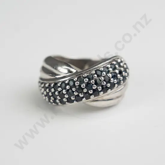 sterling silver sapphire ring stamped 925 - 7 gms