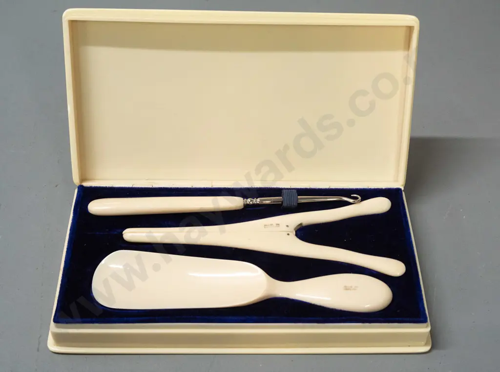 vintage English ivorine dressing table set - shoe horn, button hook and glove stretcher in hinged lid box - small crack Image 1++
