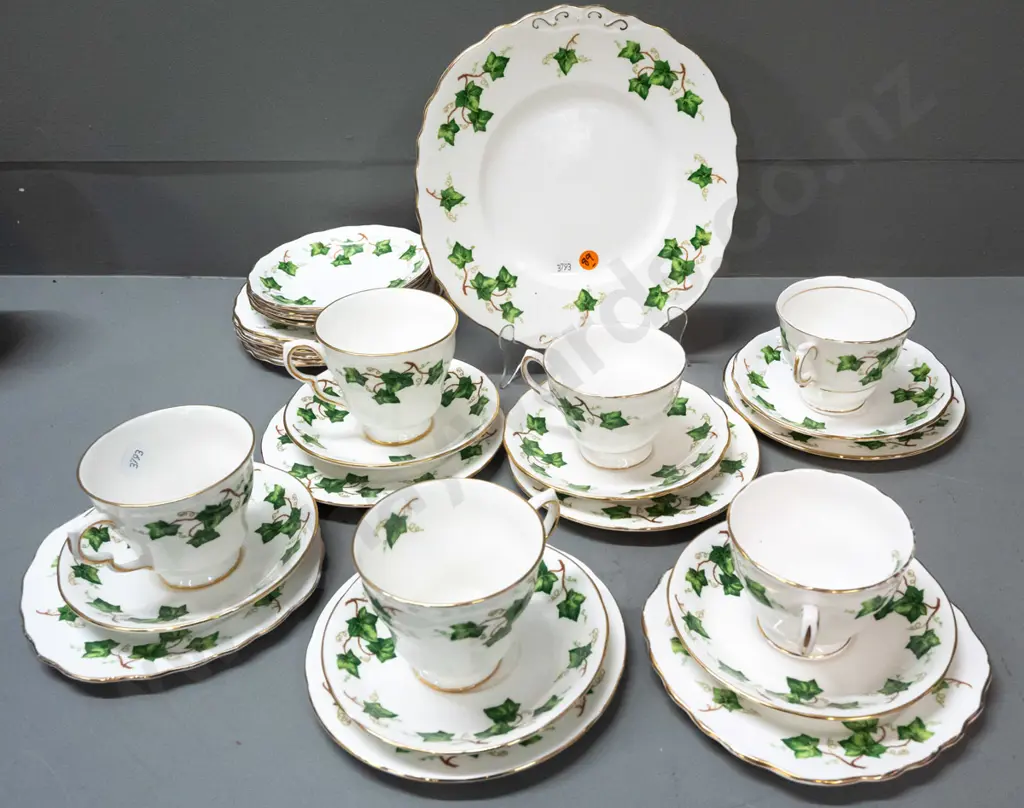 Colclough ivy pattern tea ware - 6 trios & cake plate W-230, with 3 spare plates and 4 saucers Image 1++