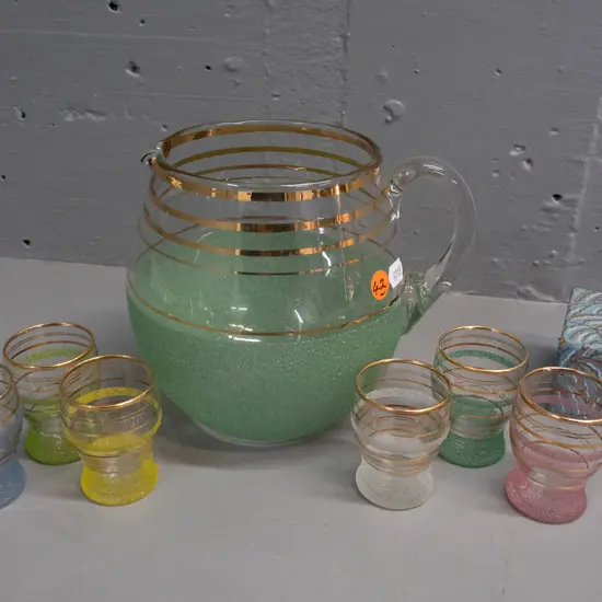 mid-century drinks gilt & frosted band decanter with 6 vary-coloured glasses in original box - slight wear to gilt on