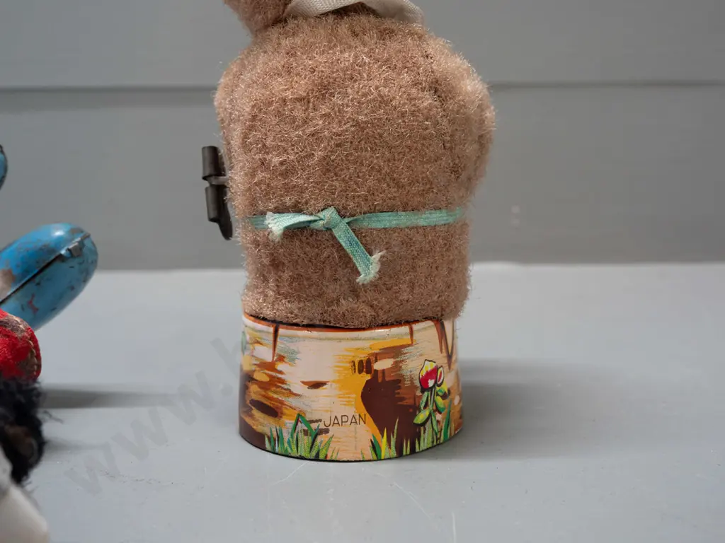 2 vintage wind-up toys - monkey with scrubbing brush, missing other hand - and a Panda pouring a drink - monkey marked Image 1++