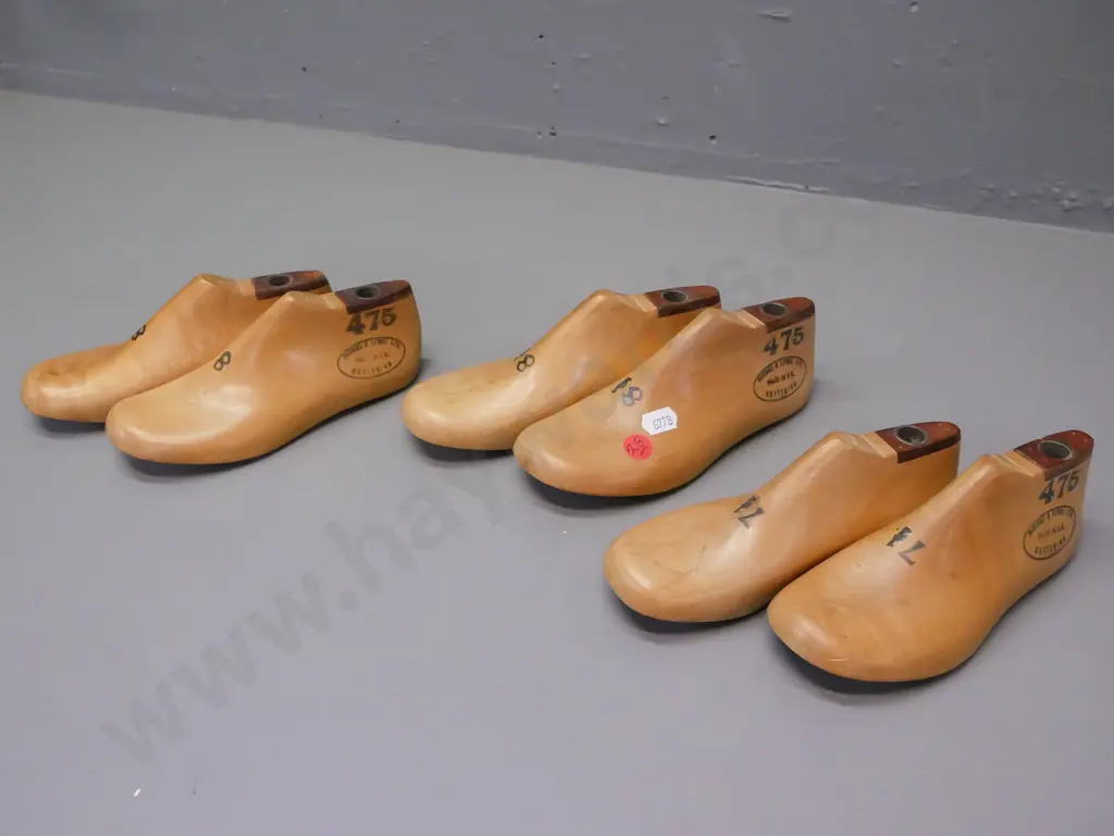 3 pairs of English-made wooden shoe lasts Hobbes & Lewis Kettering Ltd. 7 1/2, 8, 8 1/2. Largest L-170 Image 1++