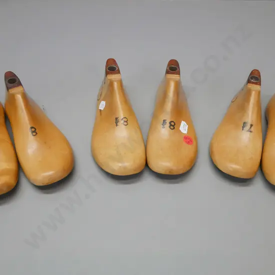 3 pairs of English-made wooden shoe lasts Hobbes & Lewis Kettering Ltd. 7 1/2, 8, 8 1/2. Largest L-170