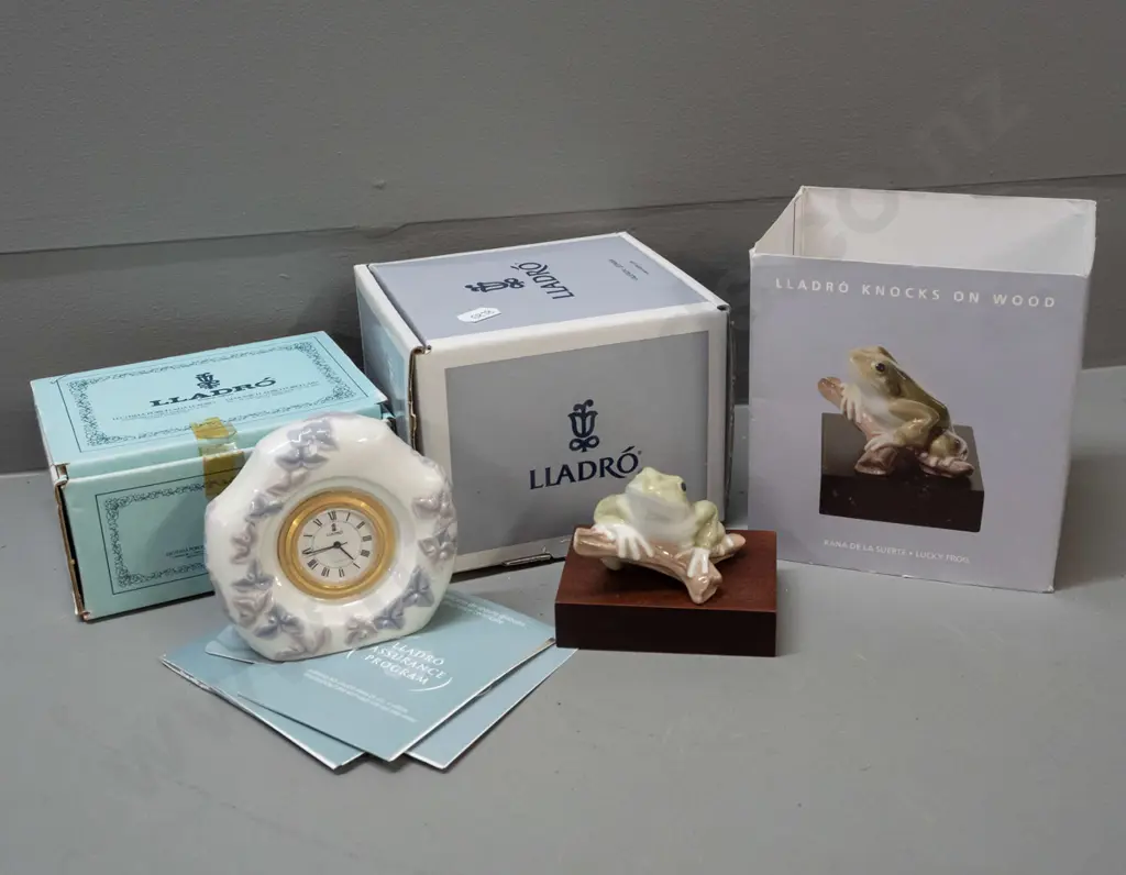 2 Lladro items with original boxes - "Lucky Frog" on wooden base and a quartz clock in porcelain case H-90 W-90 Image 1++
