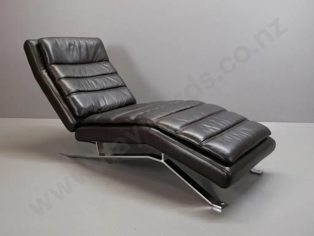 retro Corbusier chaise longue - dark brown leather on chrome base with reclining back adjustment mechanism. Some areas Image 1++