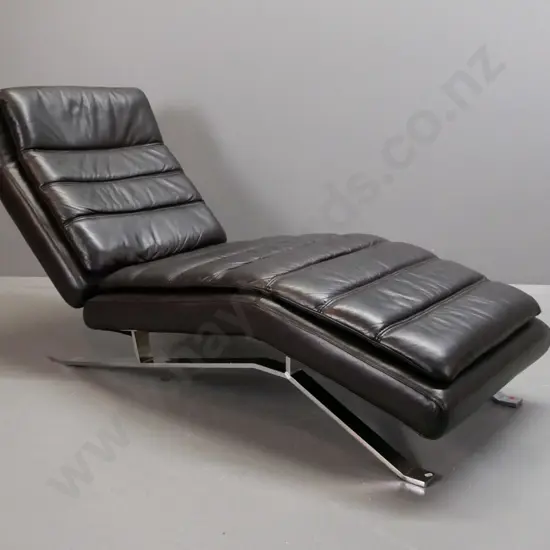 retro Corbusier chaise longue - dark brown leather on chrome base with reclining back adjustment mechanism. Some areas