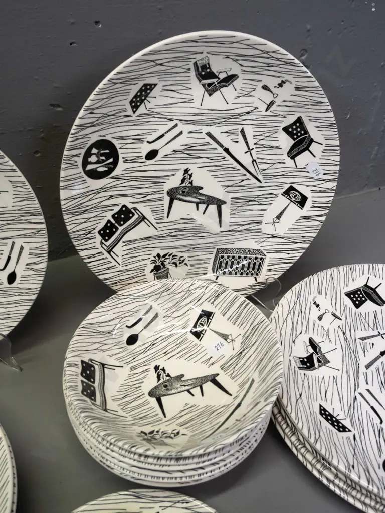Ridgway Potteries black and white Homemaker pattern tableware - 6-places, missing a cup and 2 side plates - larger plate Image 1++