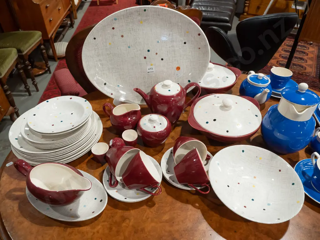 retro Meakin maroon and multi-coloured polka-dot pattern table ware - large oval ashett, 2 lidded vegetable dishes, 4 Image 1++
