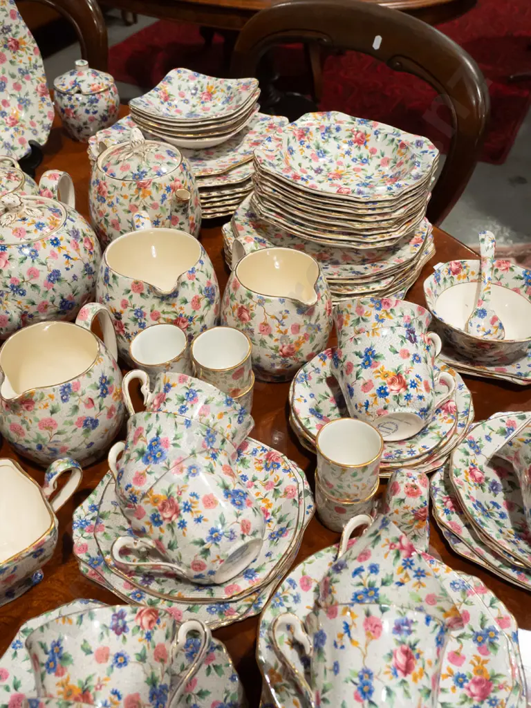 large assortment of Royal Winton "Old Cottage Chintz" all-over-floral table ware - 11 cups, varied jugs, sugar bowls, Image 1++