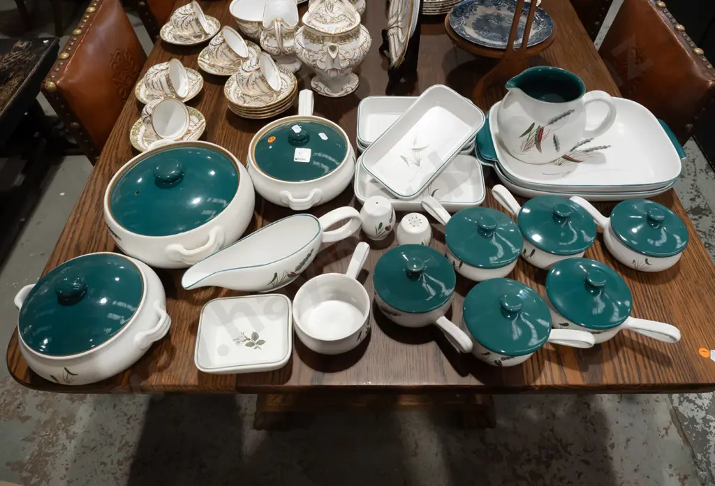 assorted Denby Greenwheat serving / table ware - 2 large and 4 smaller rectangular dishes, 3 larger lidded dishes, 6 Image 1++