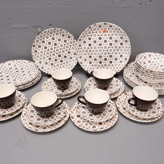 Kelston / Crown Lynn "Nova" pattern 6-place table setting - large and medium plates, bowls, trios and a spare plate.