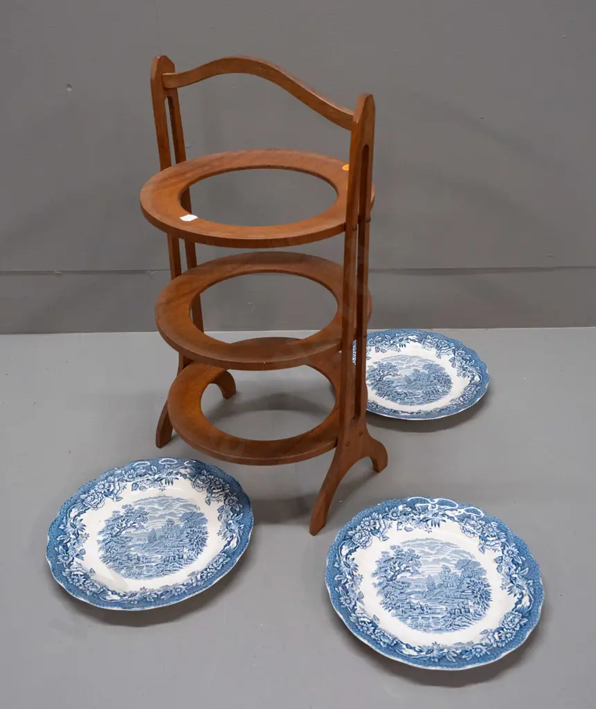 vintage oak 3-tier cake plate stand with 3 Ridgway's blue & white Woburn pattern plates. H-460 WW-250 Image 1++