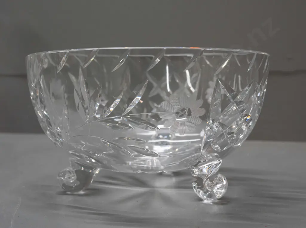 2 cut crystal 3-footed bowls, slightly different sizes, both w/ etched flowers, no maker's marks, larger is H-110 D-200 Image 1++