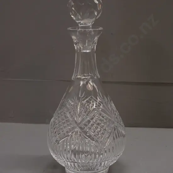 Tyrone Irish cut crystal stoppered decanter with label H-315 D-120
