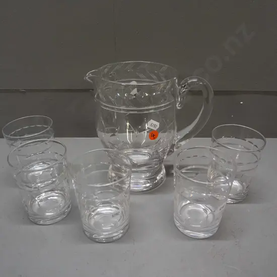 Stuart cut crystal jug and 5 matching tumblers - jug H-180 W-180 handle to spout
