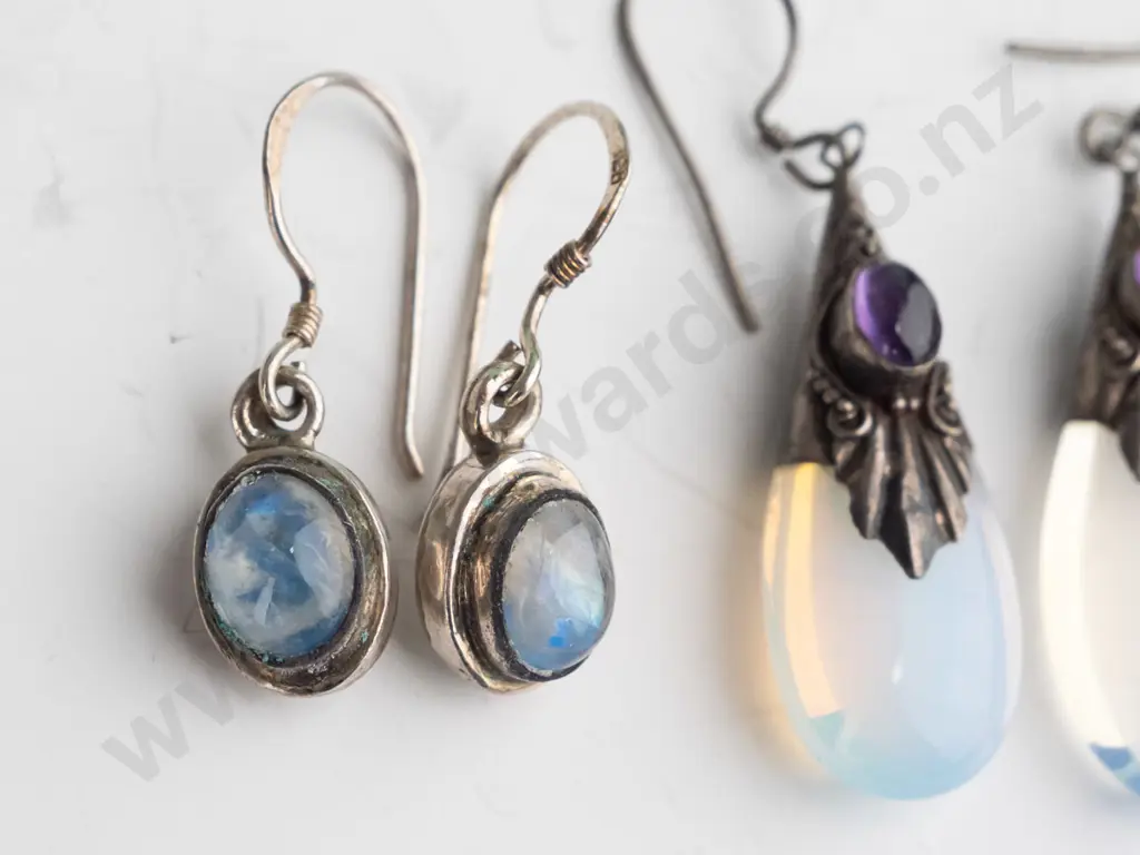 2 pairs of earrings both stamped 925 Image 1++