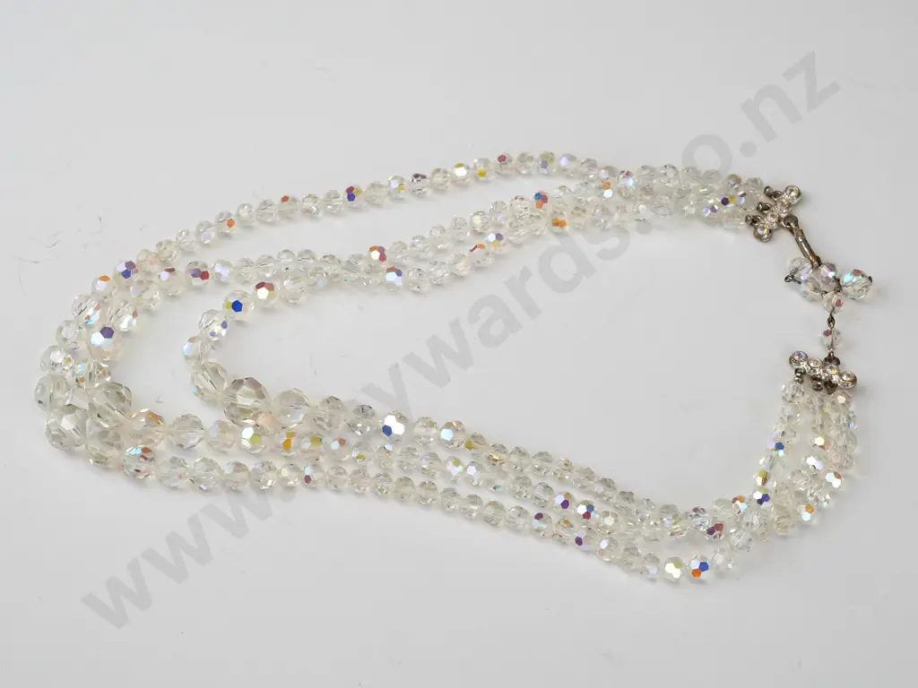 3 strand crystal necklace Image 1++