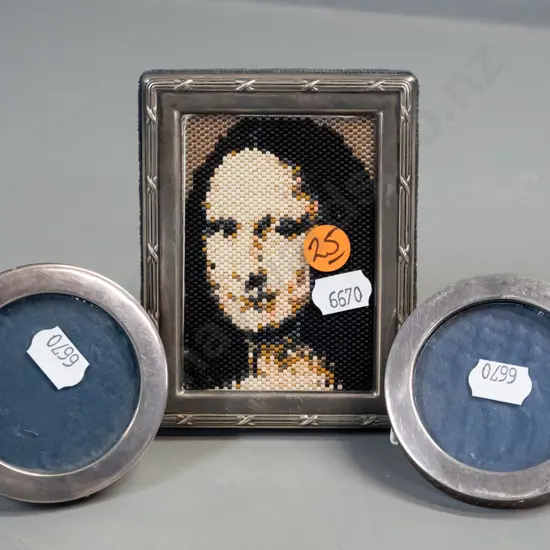 3 hallmarked sterling silver picture frames - 2 circular w/ wood backing, other w/ woven plastic Mona Lisa image H-110