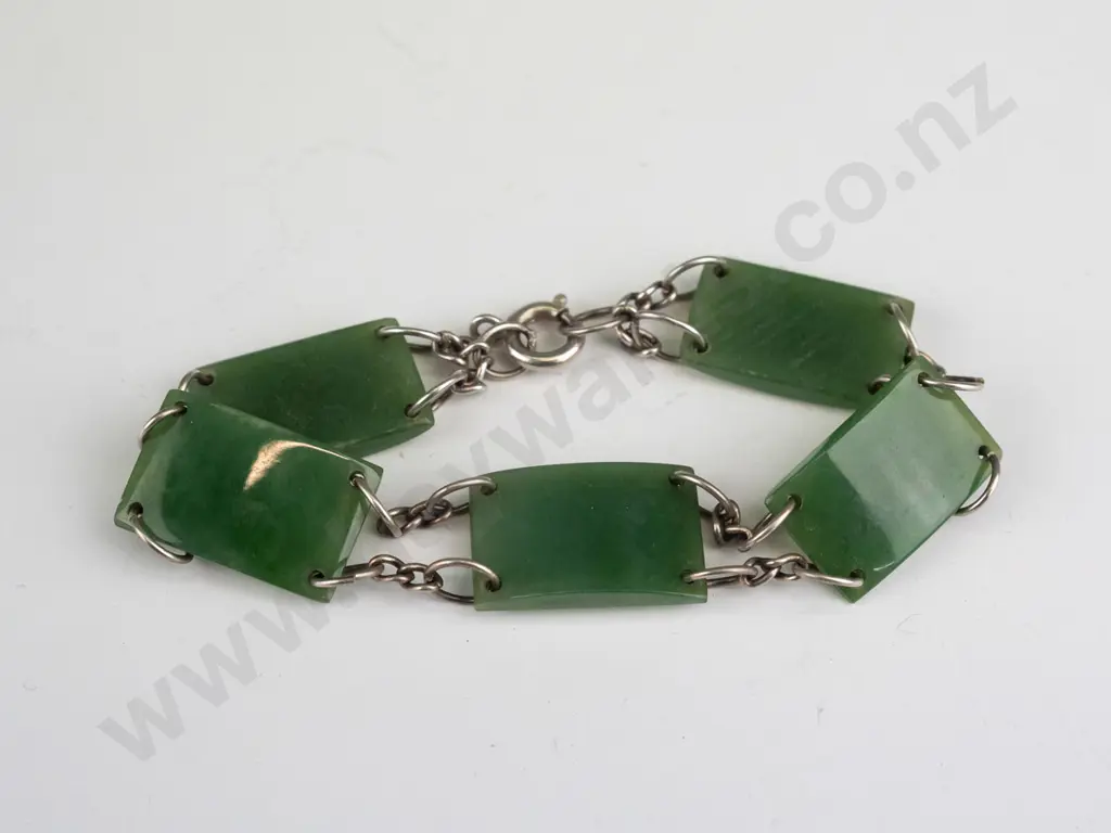 greenstone bracelet stamped sterling on clasp Image 1++