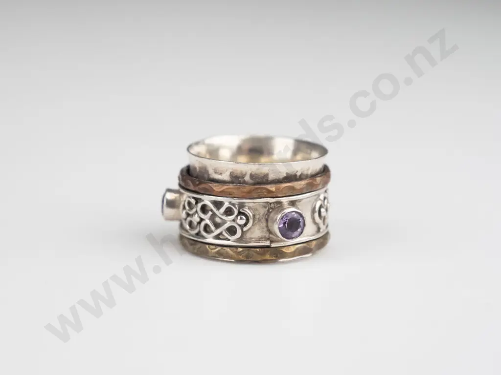 sterling silver amethyst spinner ring stamped 925 Image 1++