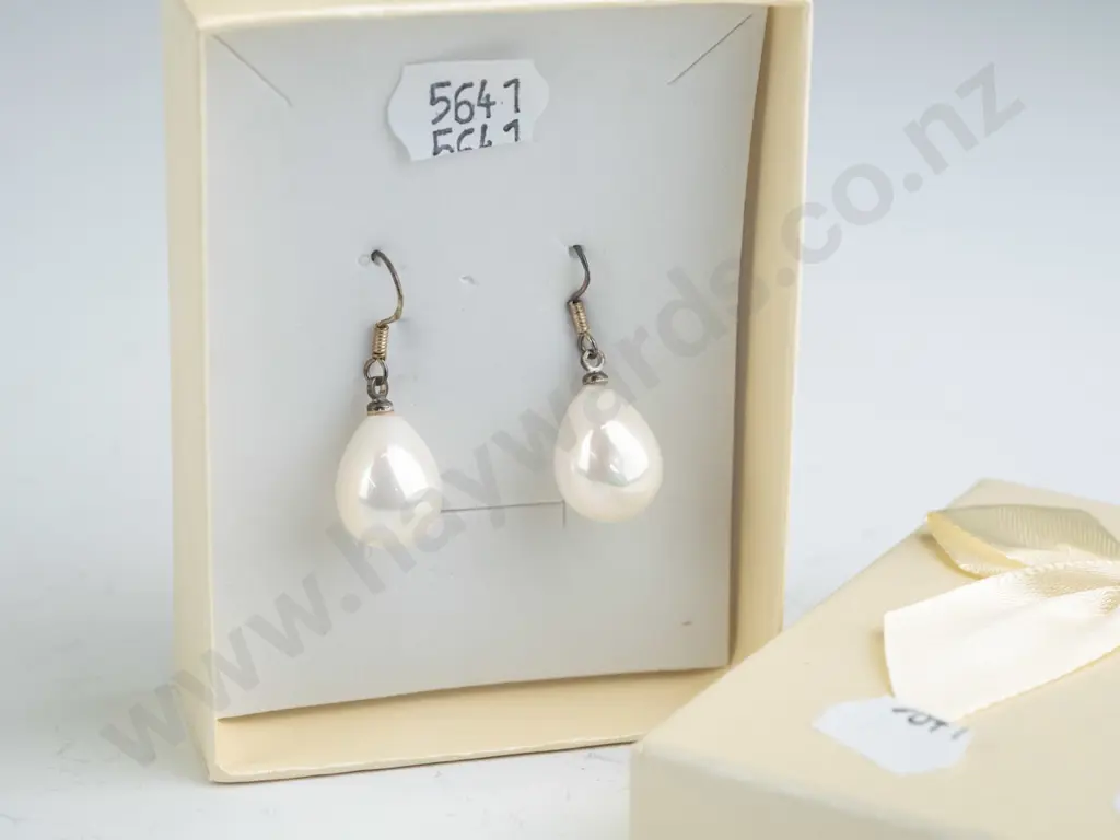 silver drop earrings stamped 925 Image 1++