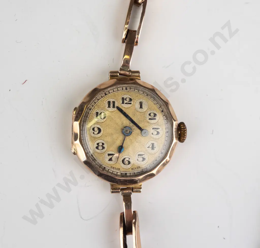 9ct gold watch and strap Total 19.1gm (gold estimate 10gm) Image 1++