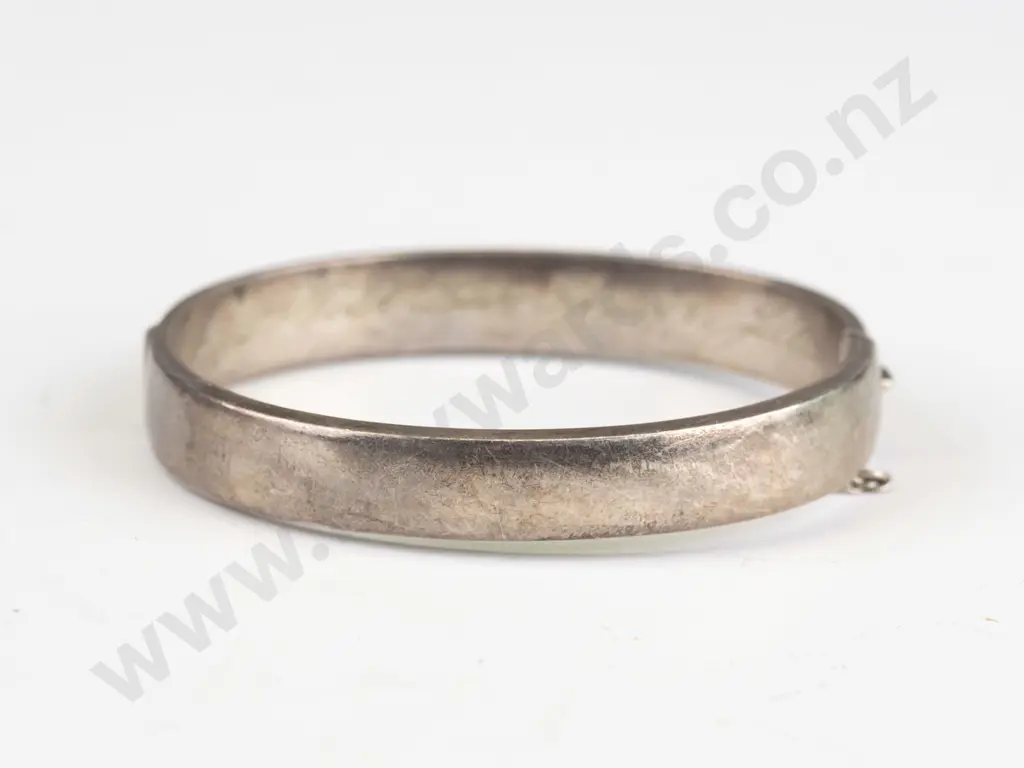 silver bangle stamped stg sil NZ safety chain broken Image 1++