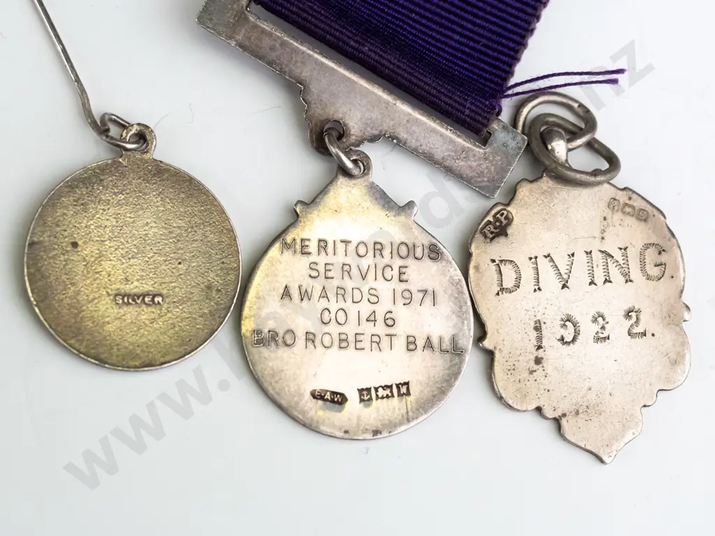 3 silver medals in a faux-inlay trinket box - 1922 Diving medal, Knights of Saint Columba with 1971 inscription w/purple Image 1++