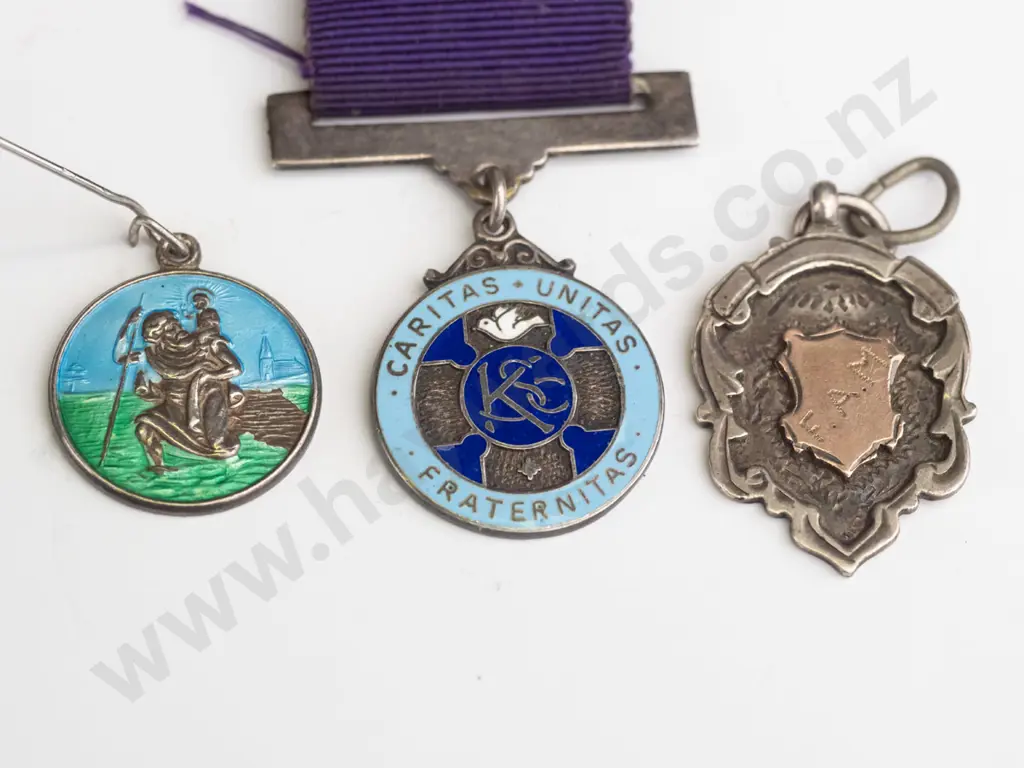 3 silver medals in a faux-inlay trinket box - 1922 Diving medal, Knights of Saint Columba with 1971 inscription w/purple Image 1++